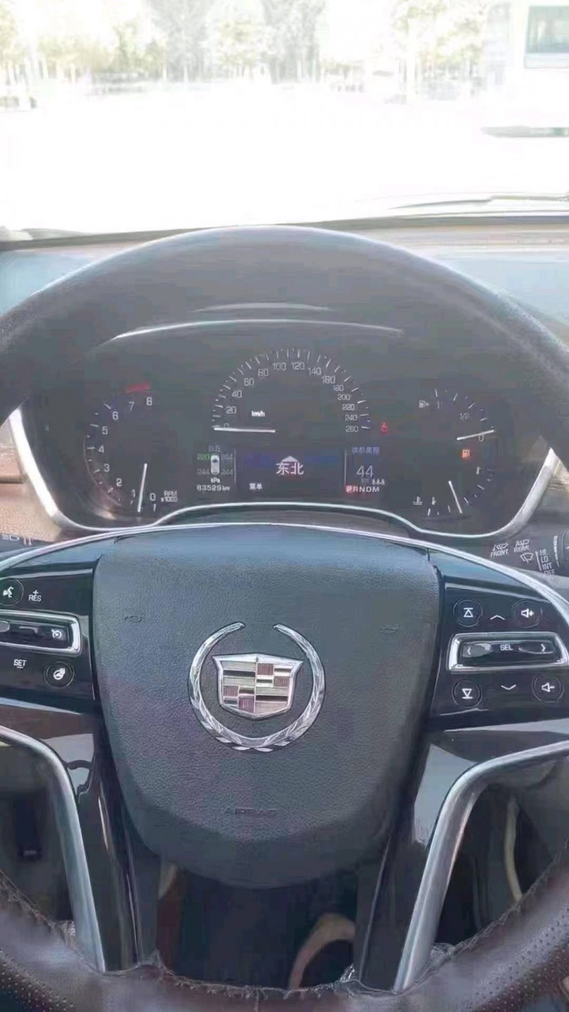 北京15年凯迪拉克SRX8