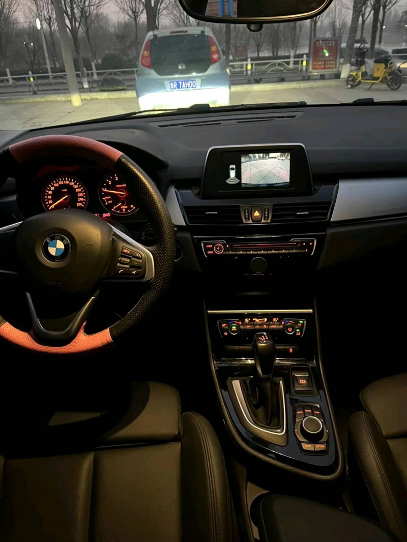 北京18年宝马2系5