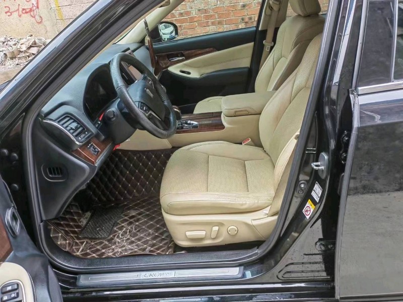 邯郸17年丰田皇冠6