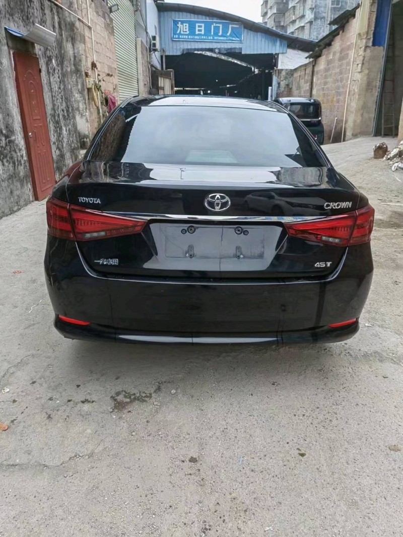 邯郸17年丰田皇冠7