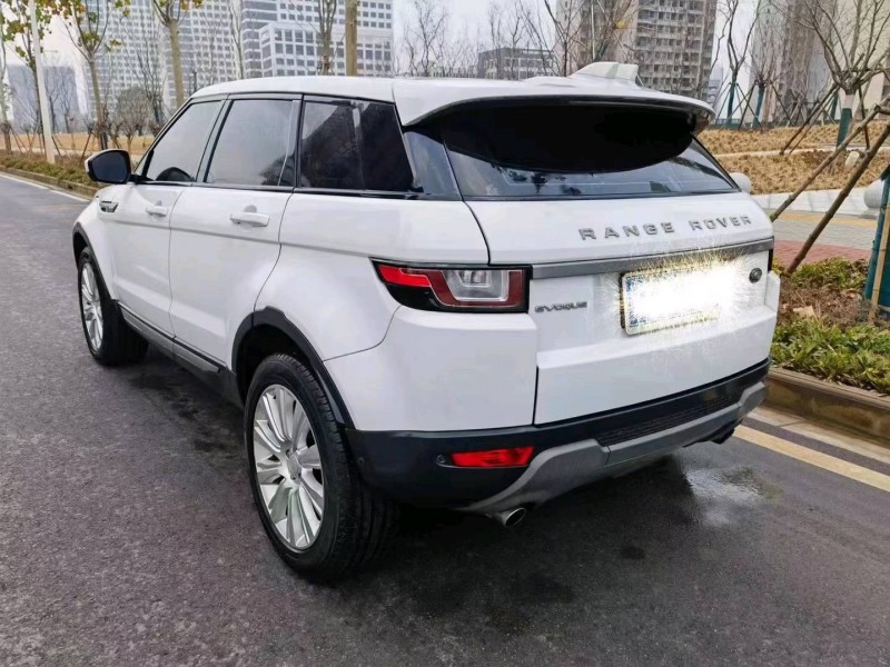 枣庄16年路虎极光2