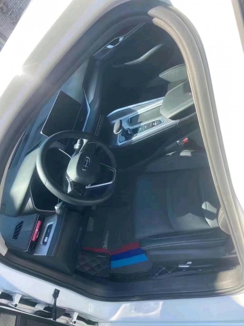 北京21年吉利星瑞9