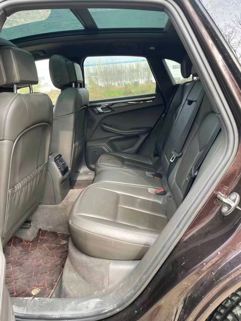 北京15年保时捷Macan8