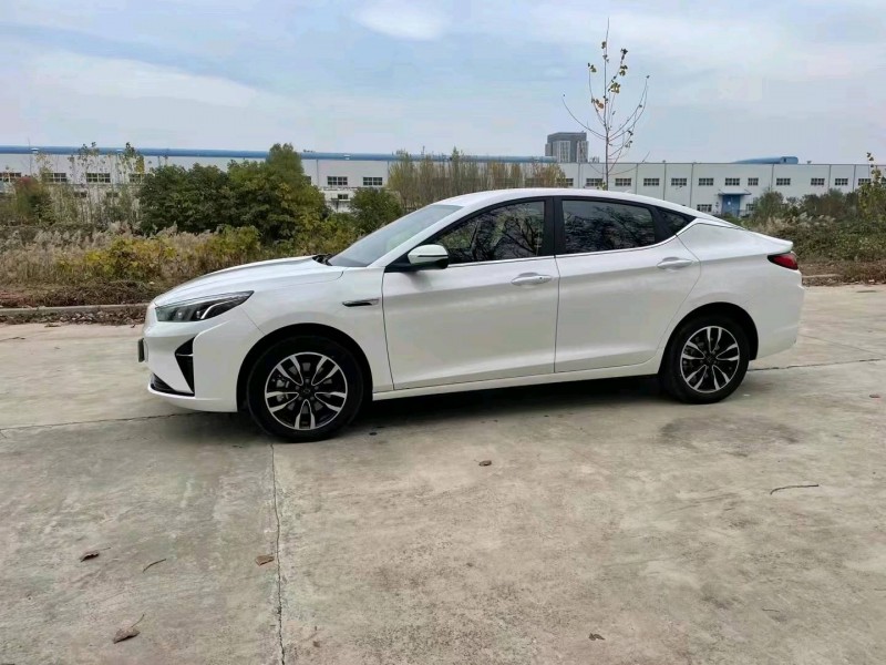 北京22年江淮思皓4