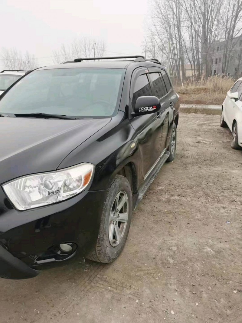 北京10年丰田汉兰达4