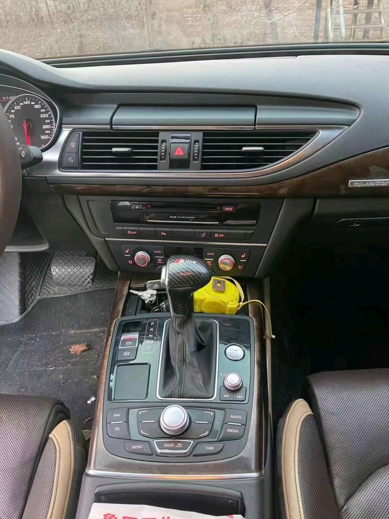 北京16年奥迪A7L2