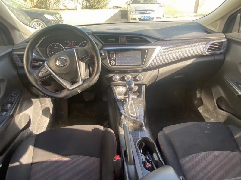 保定18年日产蓝鸟7