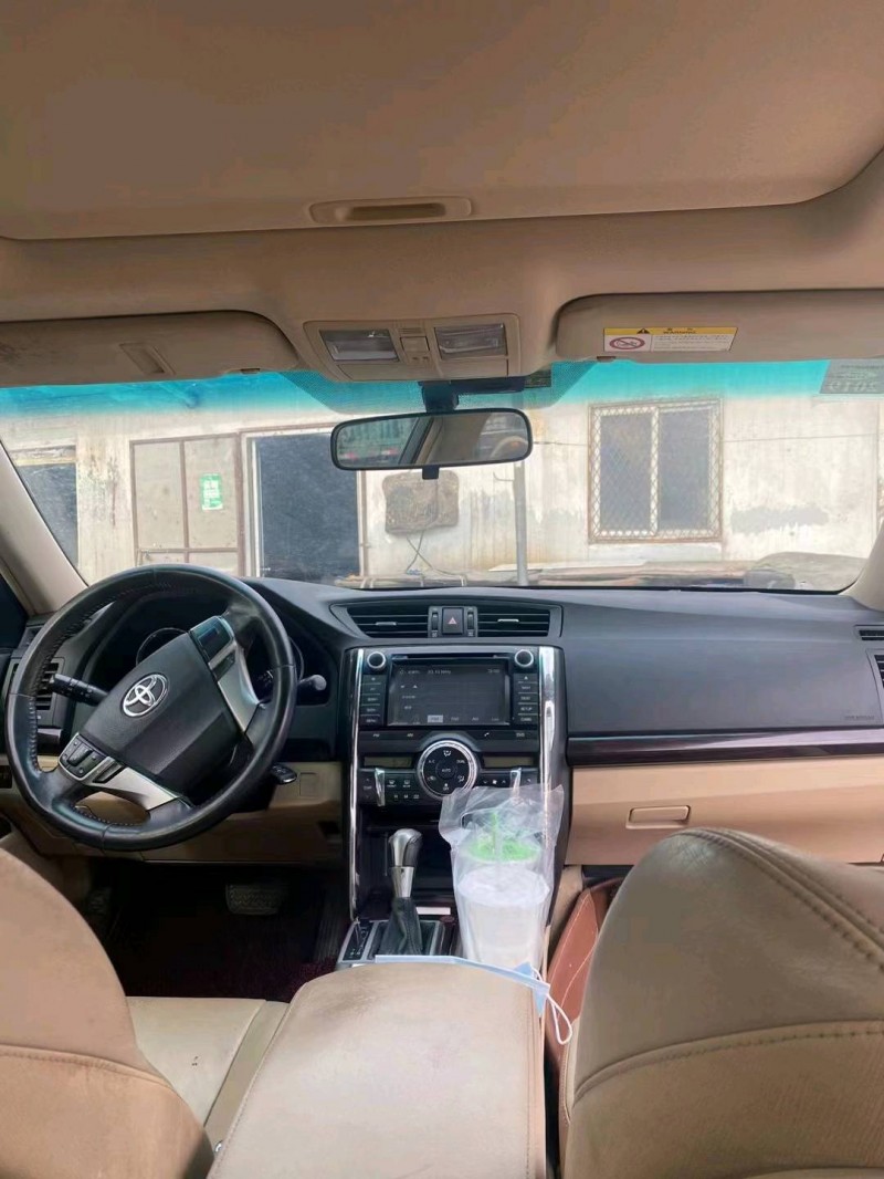 邯郸12年丰田锐志4