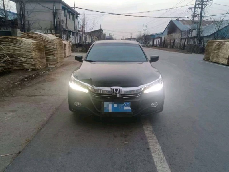 枣庄19年本田雅阁1