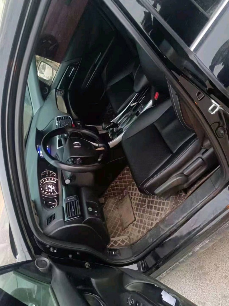 枣庄19年本田雅阁2