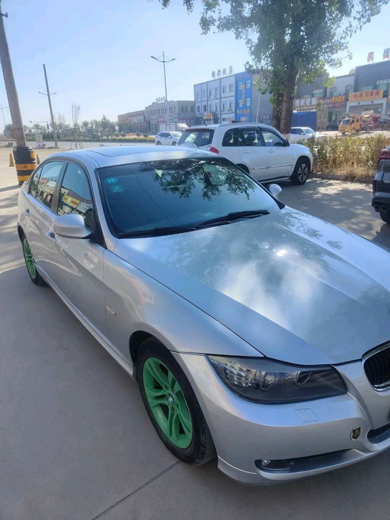 保定11年宝马3系3