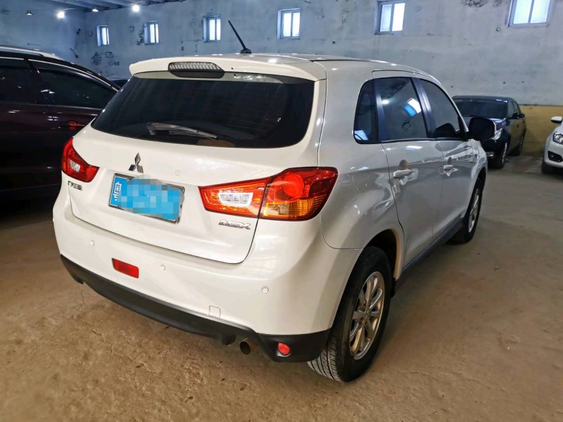 保定16年三菱劲炫4