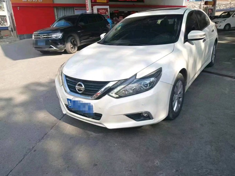 邯郸18年日产天籁4