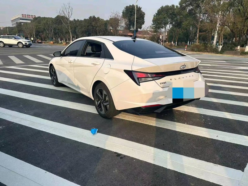 嘉兴21年现代伊兰特2