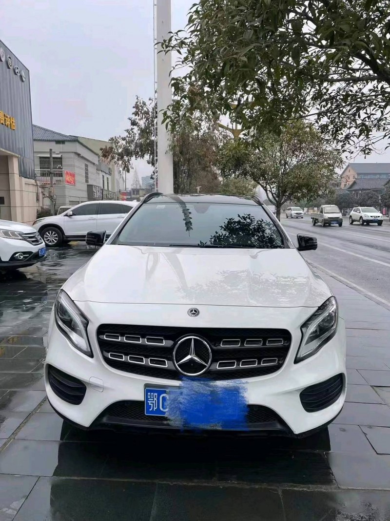 宜昌19年奔驰GLA1