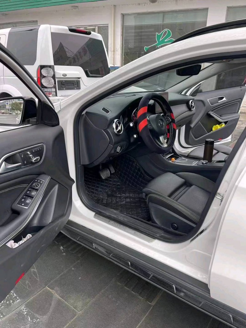 宜昌19年奔驰GLA6