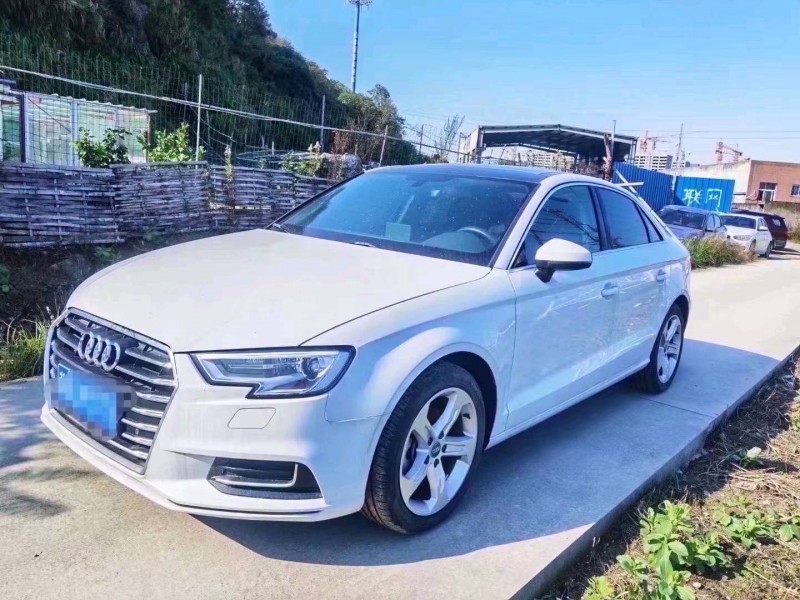 邯郸21年奥迪A33