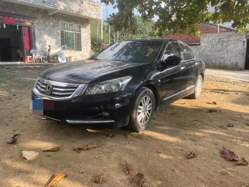 邢台13年本田雅阁2