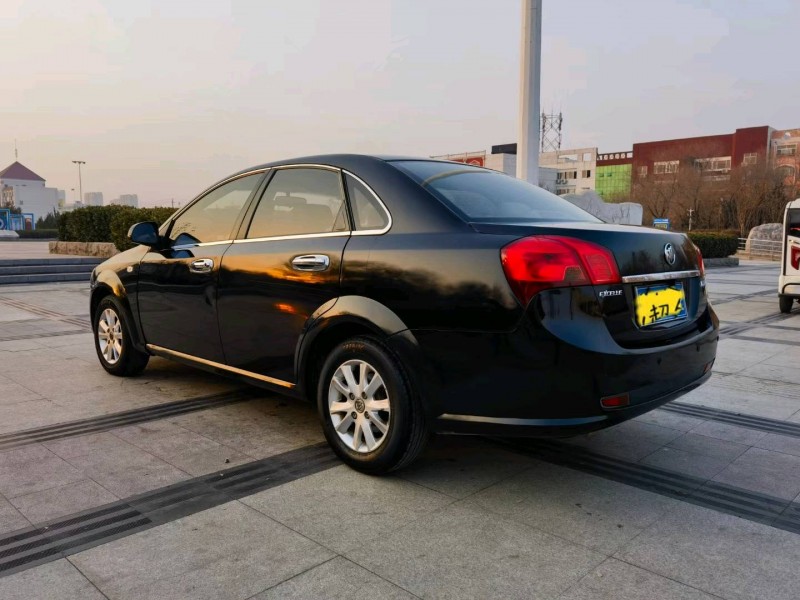 聊城13年别克凯越8