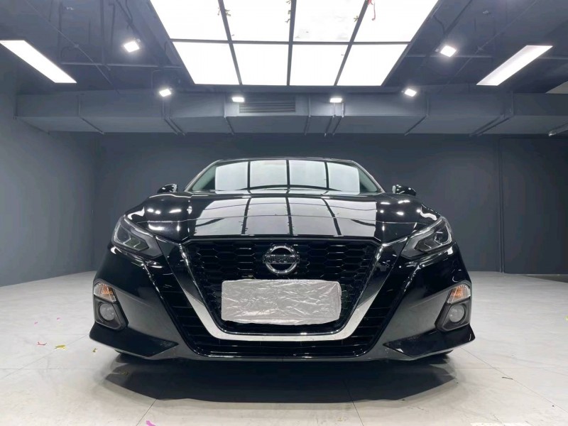 成都21年日产天籁1