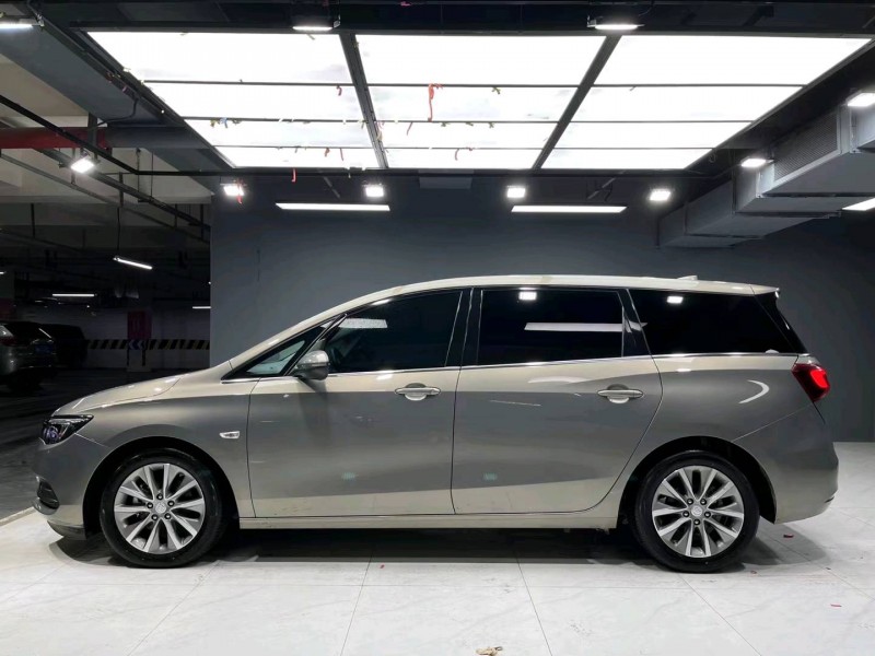 成都21年别克GL68