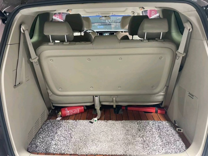 成都19年别克GL86