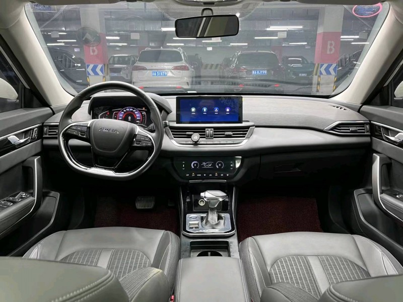 成都21年东风奕炫5