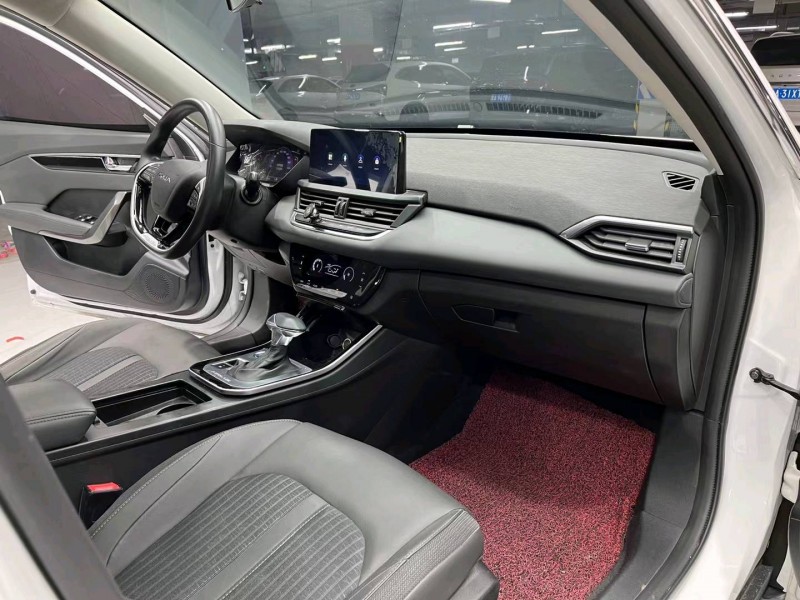 成都21年东风奕炫6