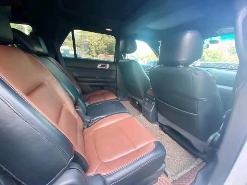 东莞15年福特探界者4