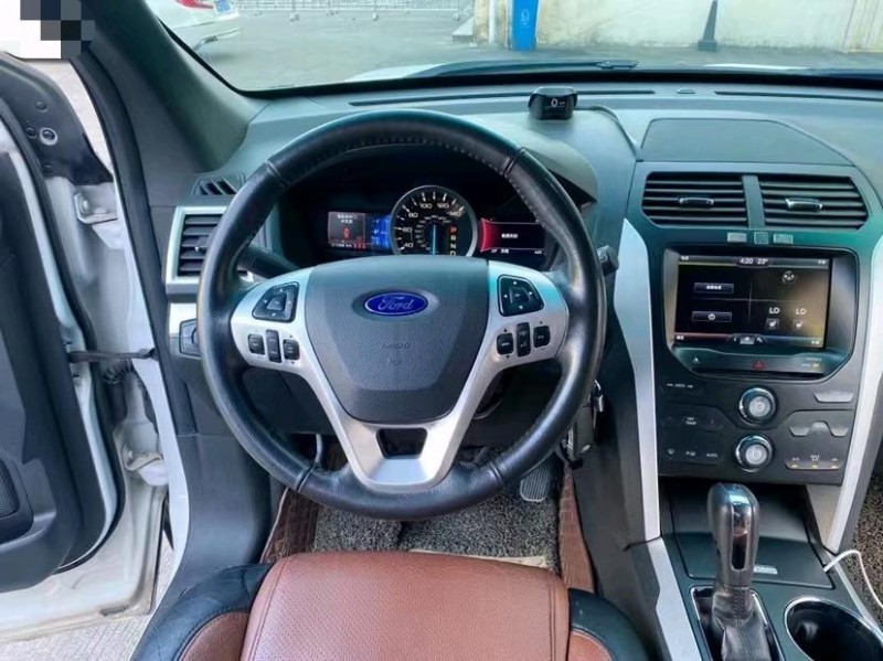 东莞15年福特探界者7