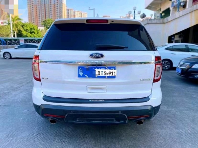 东莞15年福特探界者9