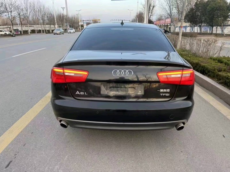 北京13年奥迪A6L8