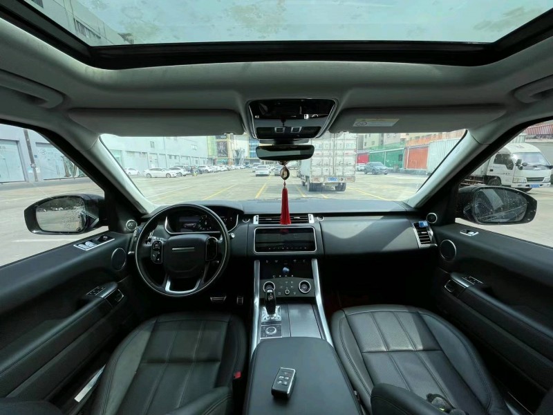 广州19年路虎揽胜运动6