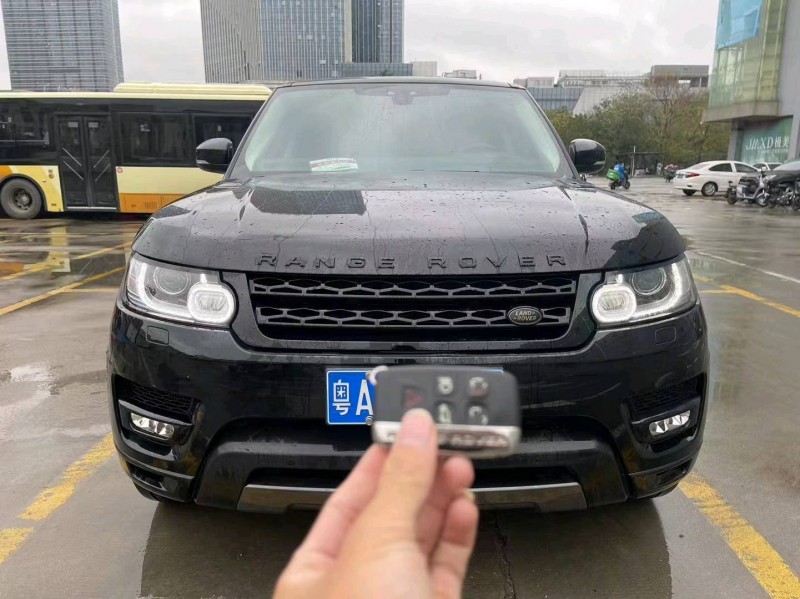 广州18年路虎揽胜运动1