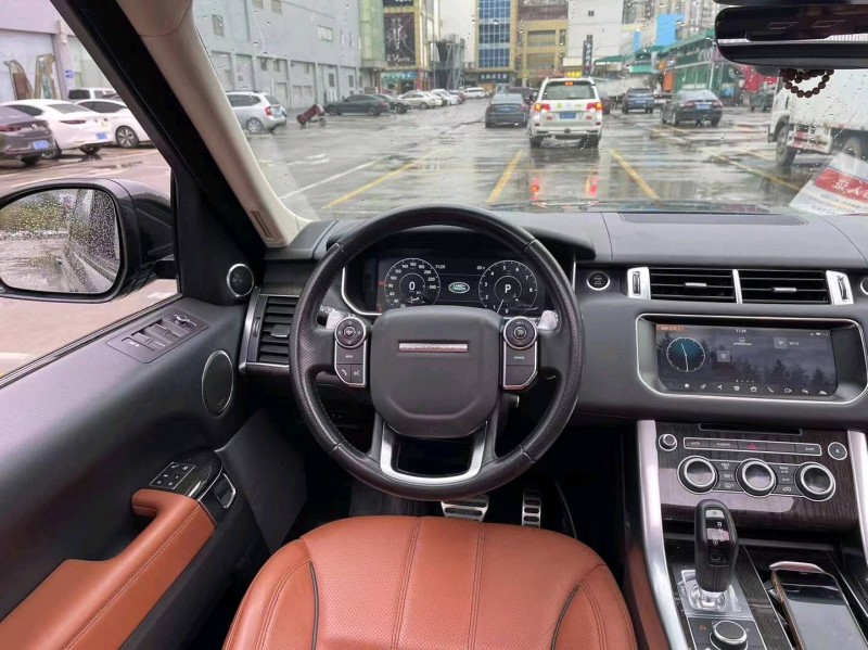 广州18年路虎揽胜运动5