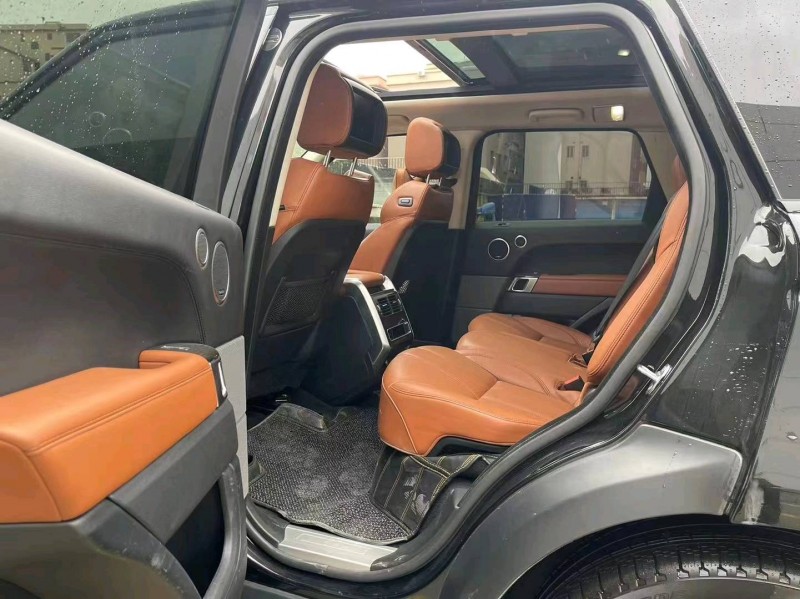 广州18年路虎揽胜运动7