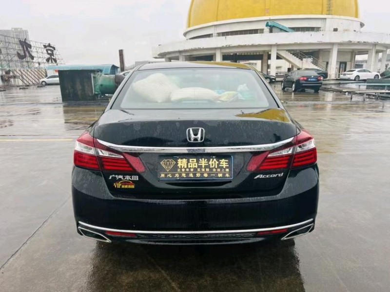 东莞18年本田雅阁9