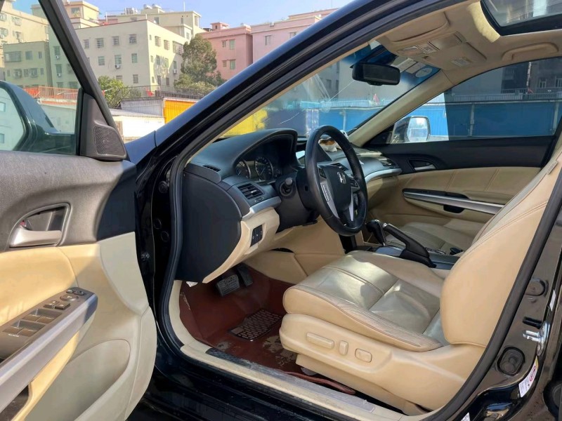 广州13年本田歌诗图7