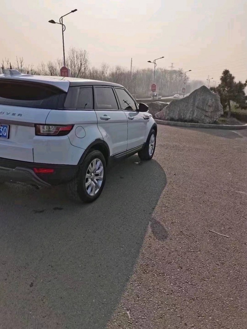 聊城17年路虎极光8