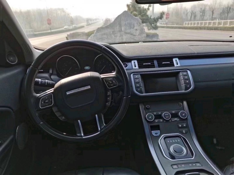 聊城17年路虎极光5