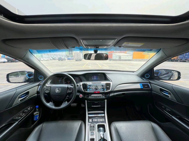 广州17年本田雅阁5