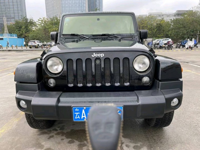 广州17年Jeep牧马人1
