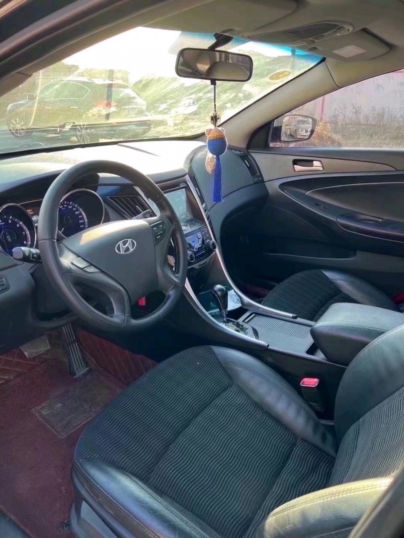 宿州14年现代索纳塔八6