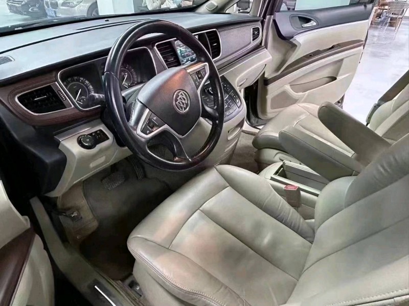 济南17年别克GL86