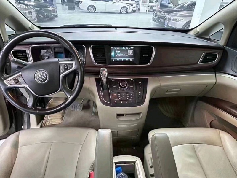 济南17年别克GL85