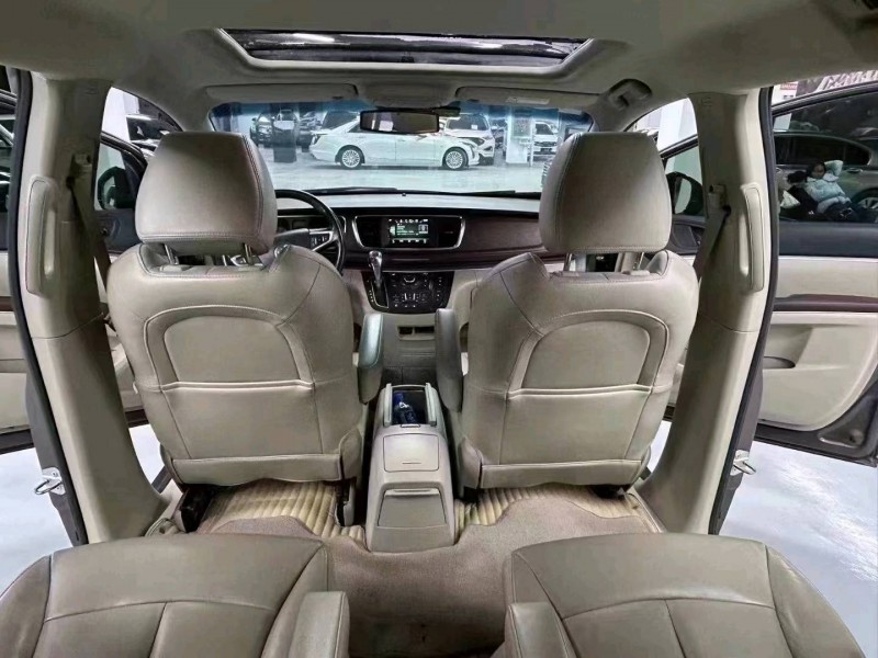 济南17年别克GL83