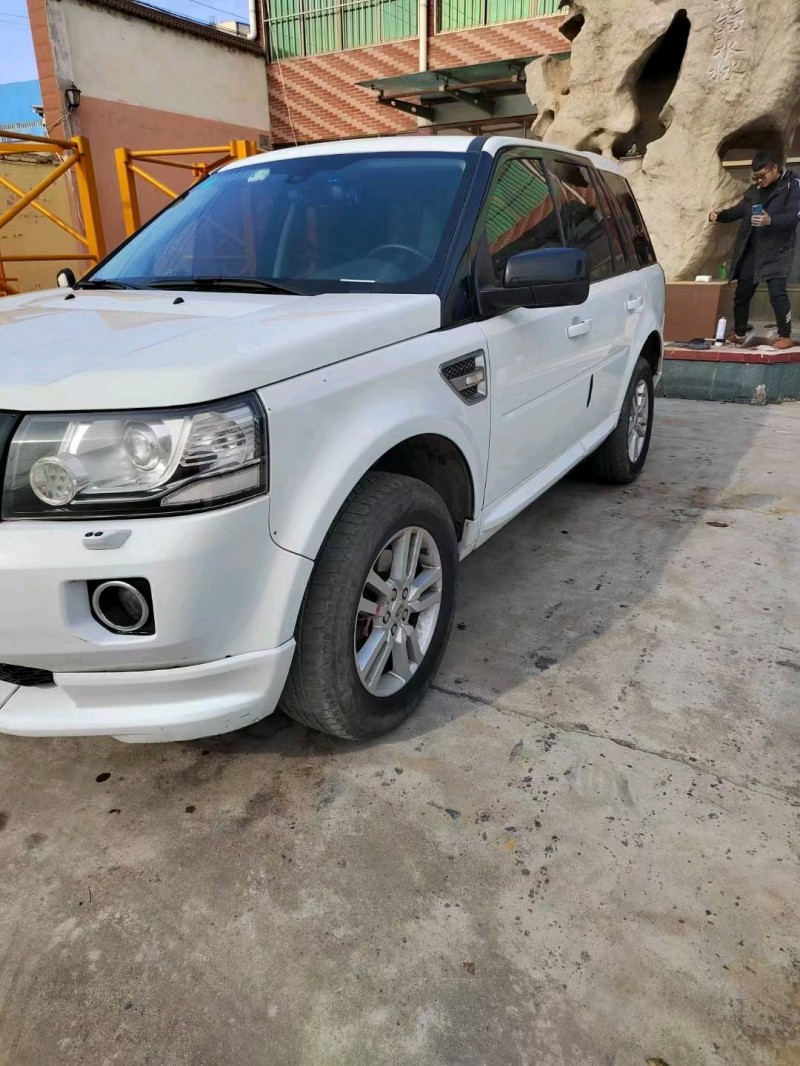 东营13年路虎发现神行8