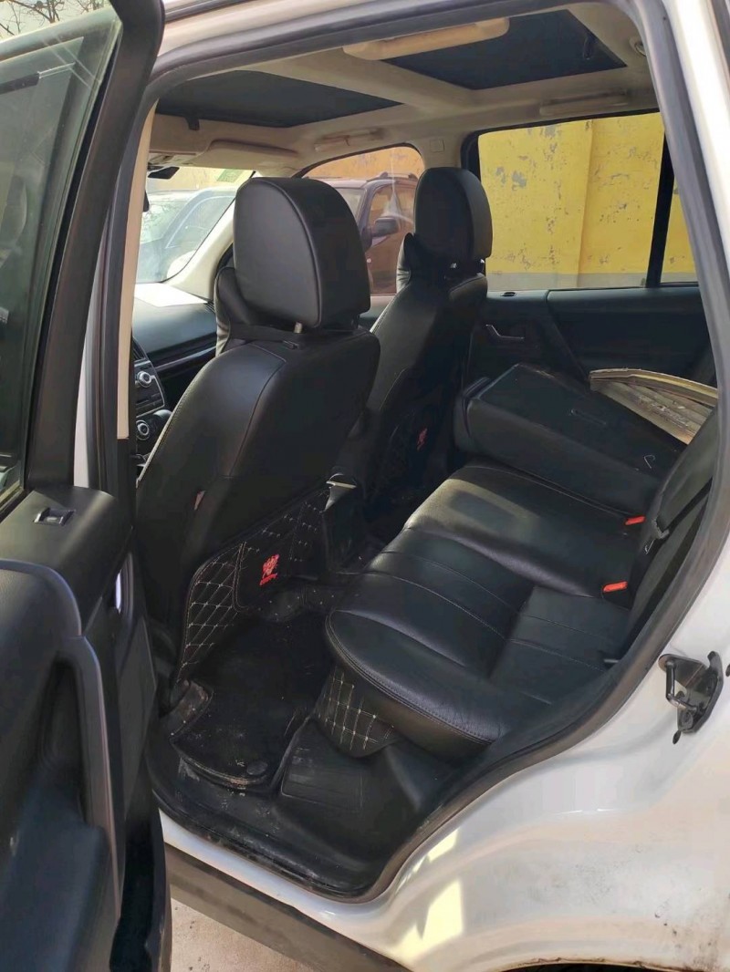 东营13年路虎发现神行4