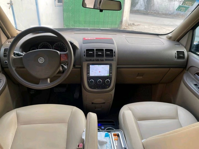 济宁13年别克GL86