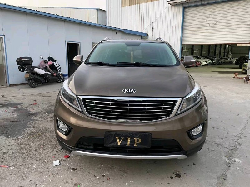 济宁15年起亚智跑1